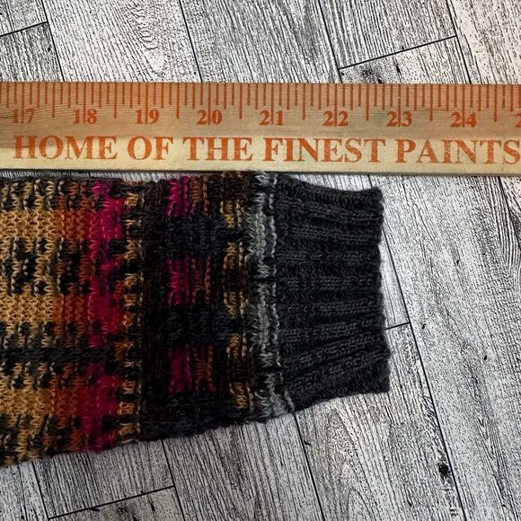 Multicolor Crew Neck Sweater - Picture 9 of 9